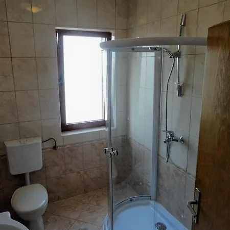 Apartment 860a *