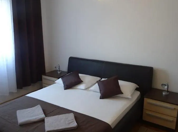 860a Biograd na Moru